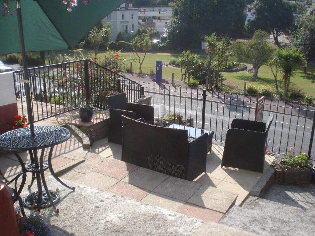 Tusker Lodge (Adults Only) Torquay Kültér fotó